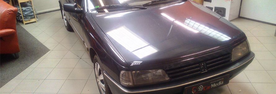 Peugeot 405 - montáž autohifi