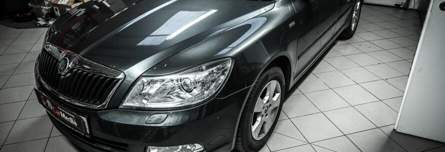 Škoda Octavia 2 Facelift - montáž speciálního autorádia