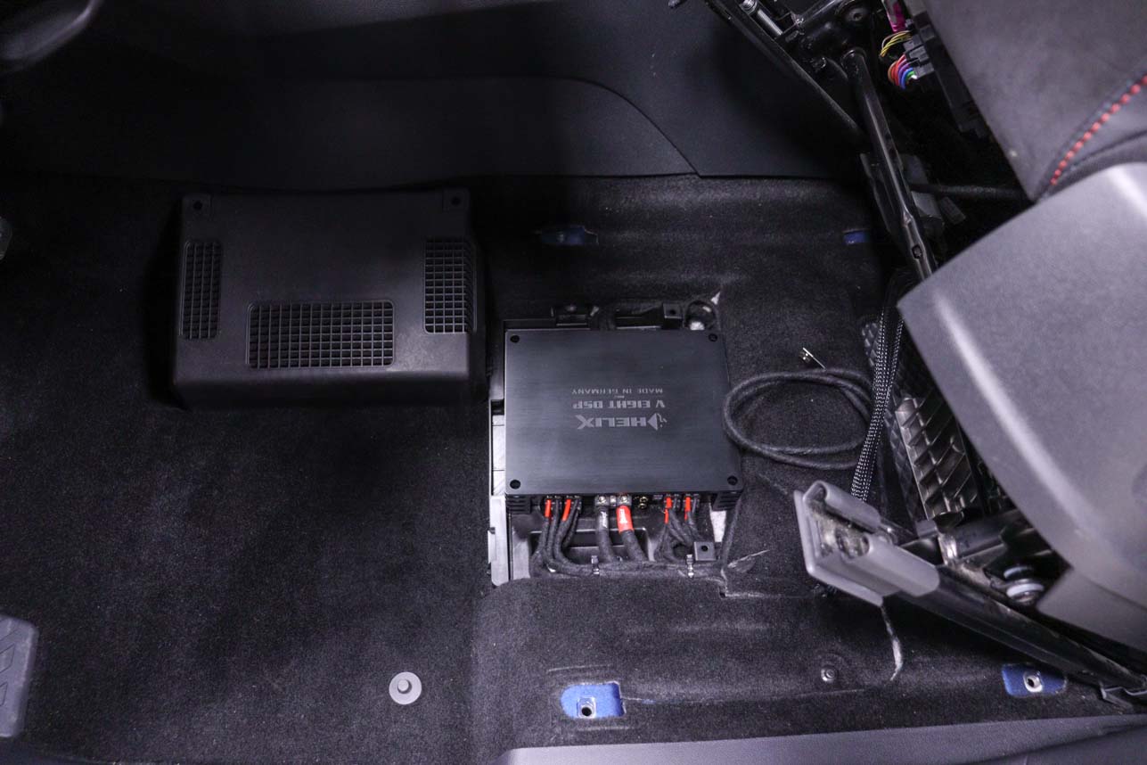 Škoda Kodiaq - montáž zesilovače s DSP procesorem