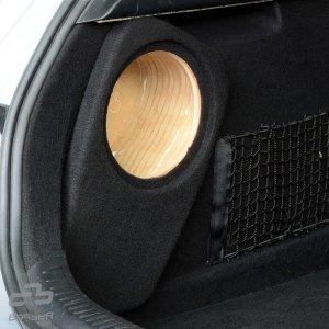 Uzavřená subwooferová ozvučnice Mazda 3 od r.v. 2003