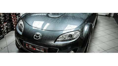 Mazda MX-5 - výměna předních reproduktorů, tlumení dveří